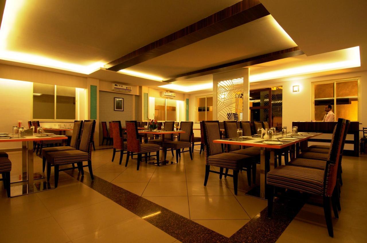 Hotel Premiere Villa Varanasi Luaran gambar