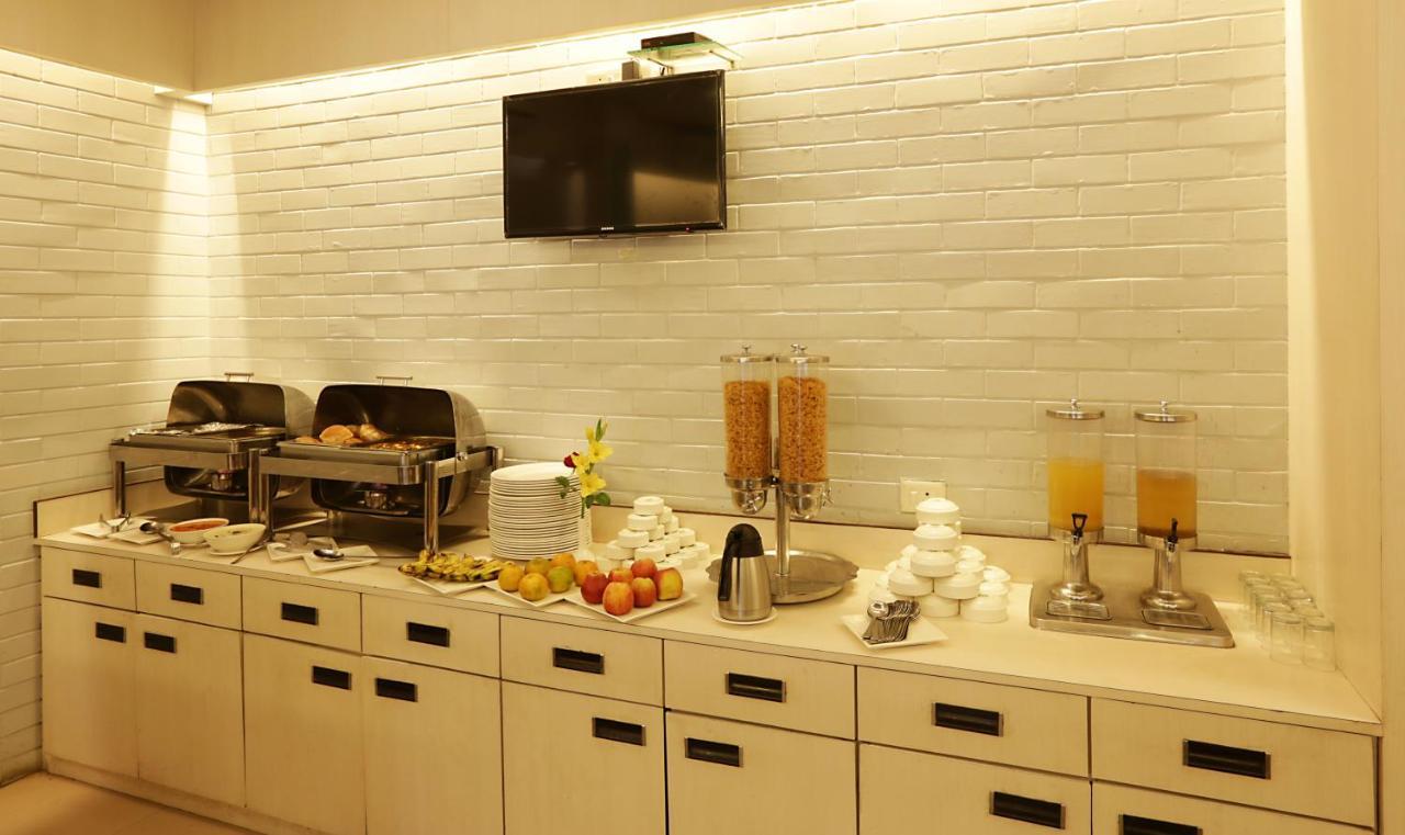 Hotel Premiere Villa Varanasi Luaran gambar