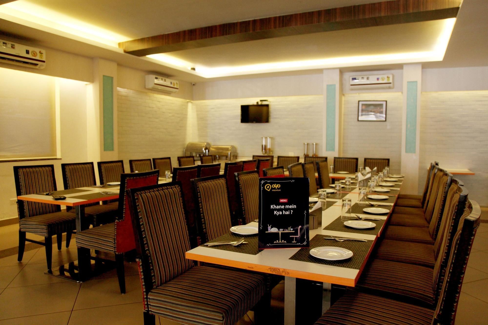 Hotel Premiere Villa Varanasi Luaran gambar