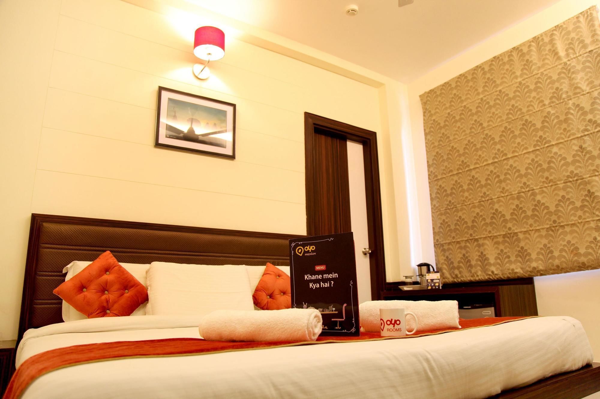 Hotel Premiere Villa Varanasi Luaran gambar